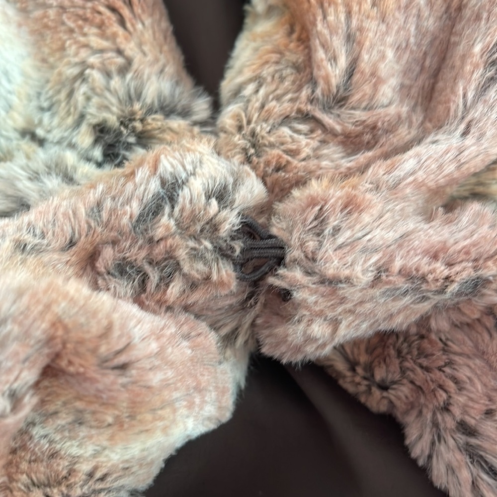 Alice + Olivia Multicolor Faux Fur Vest - Picture 10 of 11